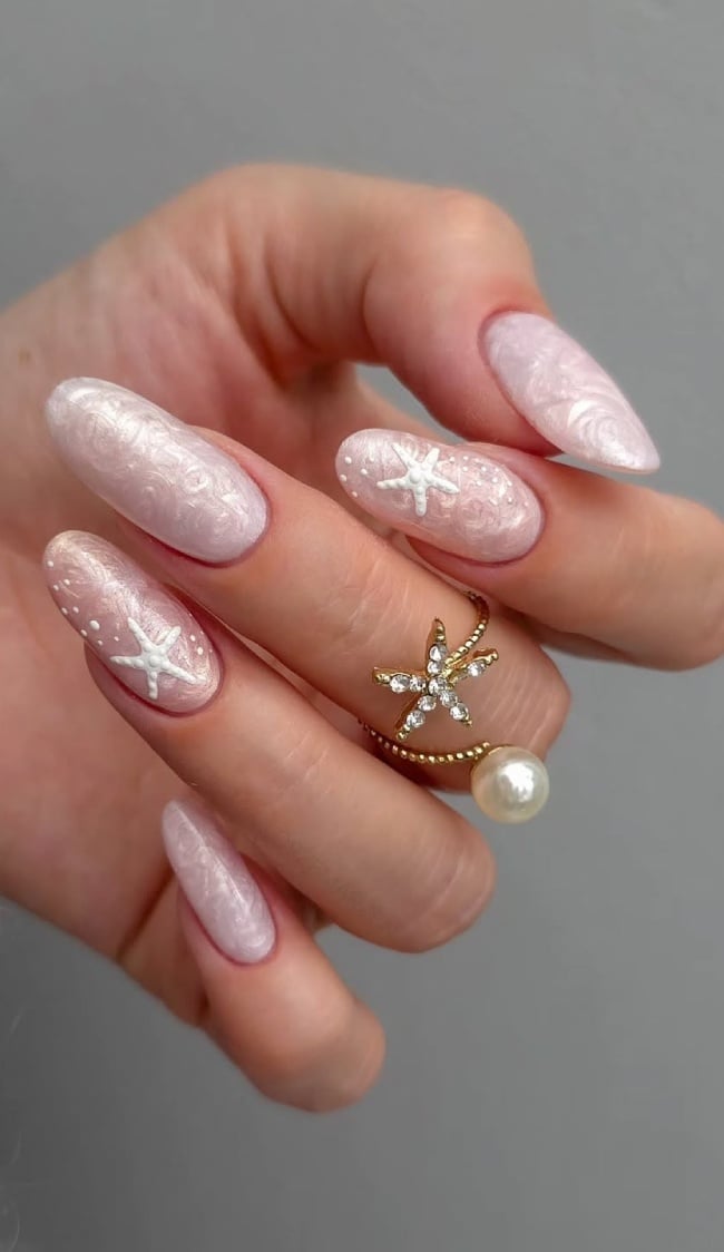 Milky Pearlescent Shimmer Starfish Dot Almond Nails Milky Pearlescent Shimmer Starfish Dot Almond Nails — Long Almond Nails