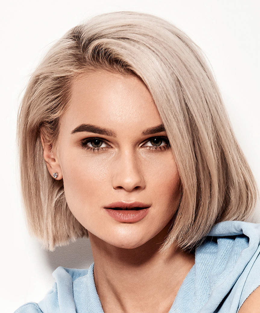 Collarbone Bob In Bright Ash Blonde, Wavy — Long Bob