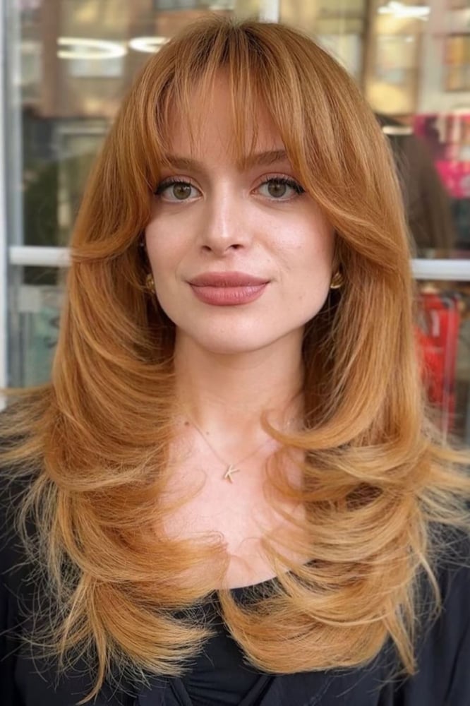 Medium Brown With Blonde Highlights And Curtain Bangs, Close-Up Take Medium Brown With Blonde Highlights And Curtain Bangs, Close-Up Take — Long Haircuts