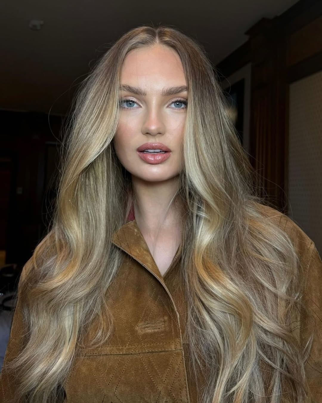 Ash Blonde Long Layers With Soft Waves Ash Blonde Long Layers With Soft Waves