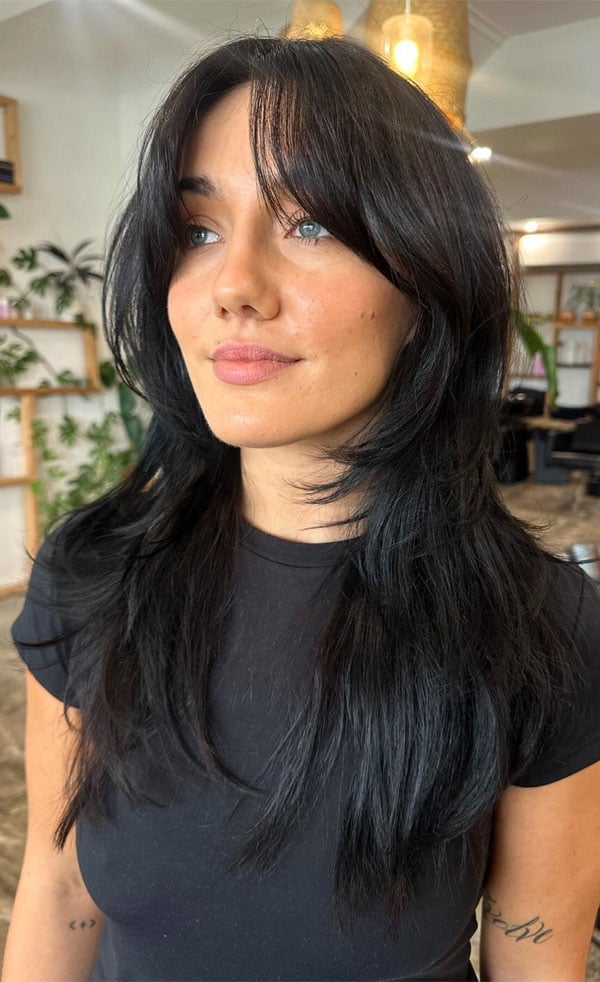 Collarbone Shag With Soft Waves Collarbone Shag With Soft Waves — Long Shag