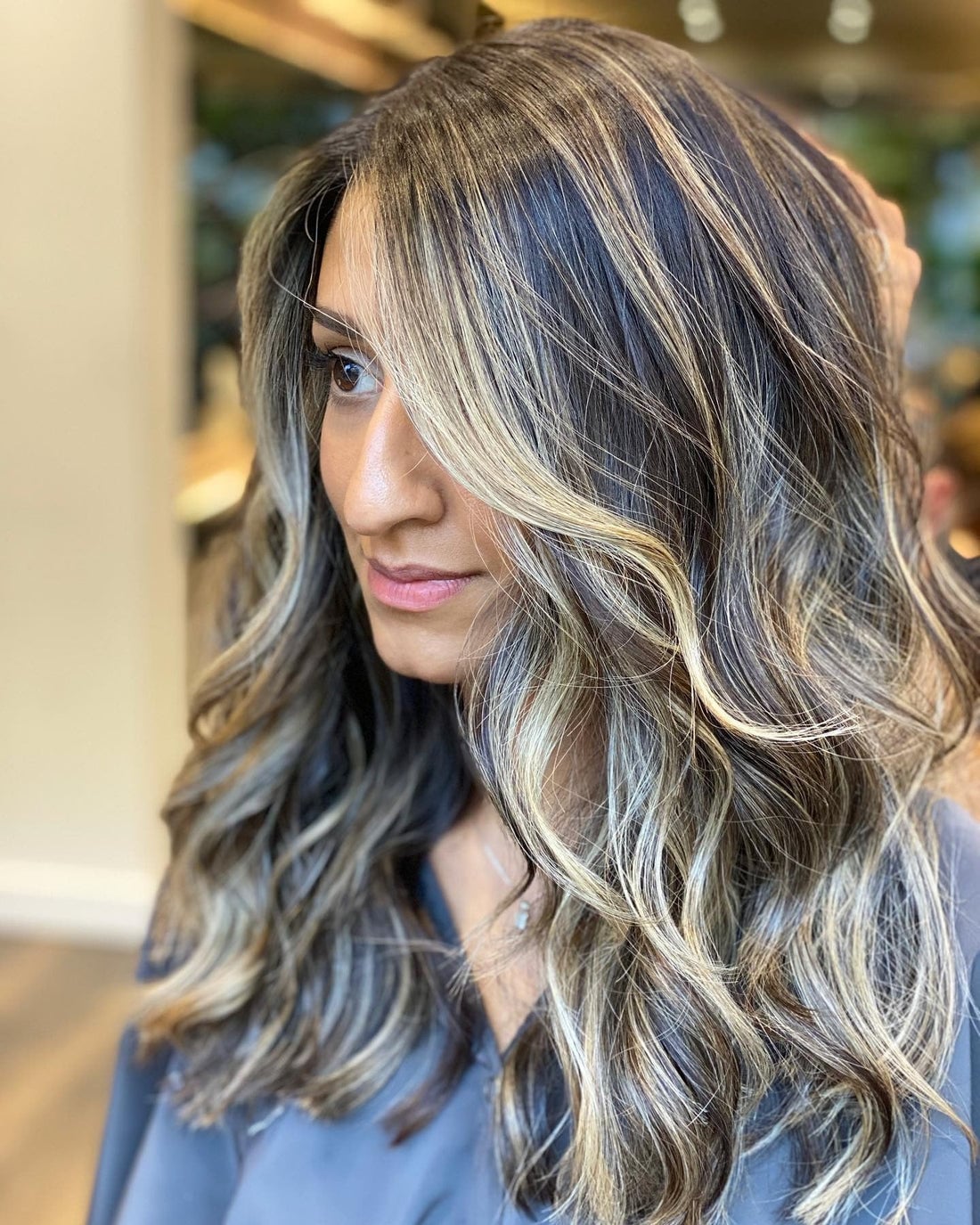 Collarbone Dark Brown With Blonde Balayage Curtain Bangs, Wavy Collarbone Dark Brown With Blonde Balayage Curtain Bangs, Wavy — Low Maintenance Hair Color