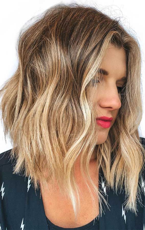 Blonde Wavy Lob With Face-Framing Layers Blonde Wavy Lob With Face-Framing Layers — Low Maintenance Haircuts