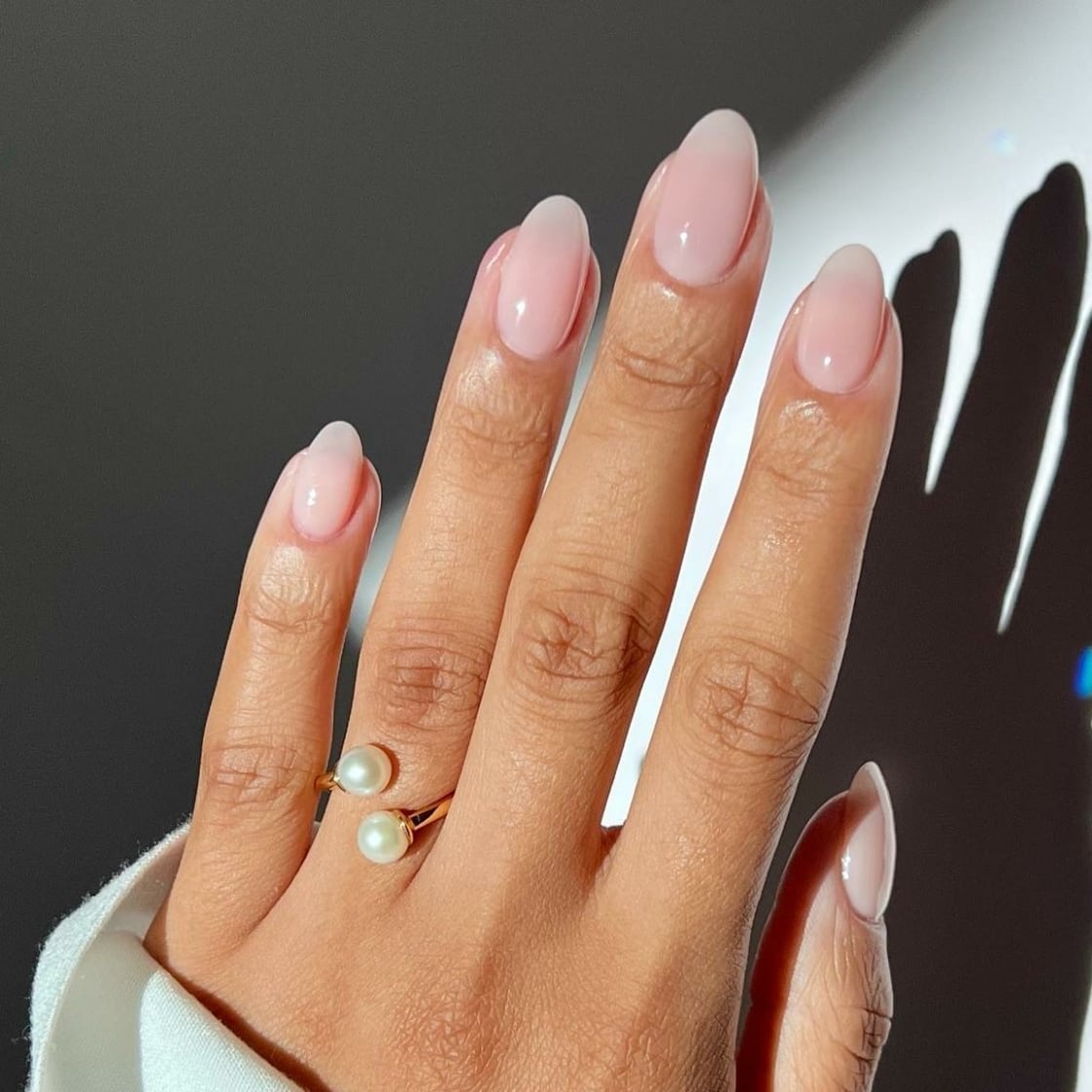 Sheer Natural Look Glossy Short Oval Nails, Office-Safe Version Sheer Natural Look Glossy Short Oval Nails, Office-Safe Version — Low Maintenance Nails
