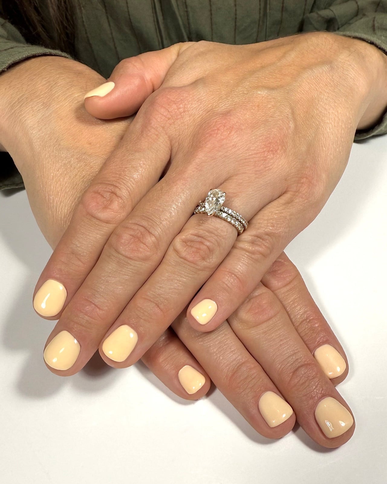 Soft Pale Yellow Glossy Short Square Nails Soft Pale Yellow Glossy Short Square Nails — Low Maintenance Nails