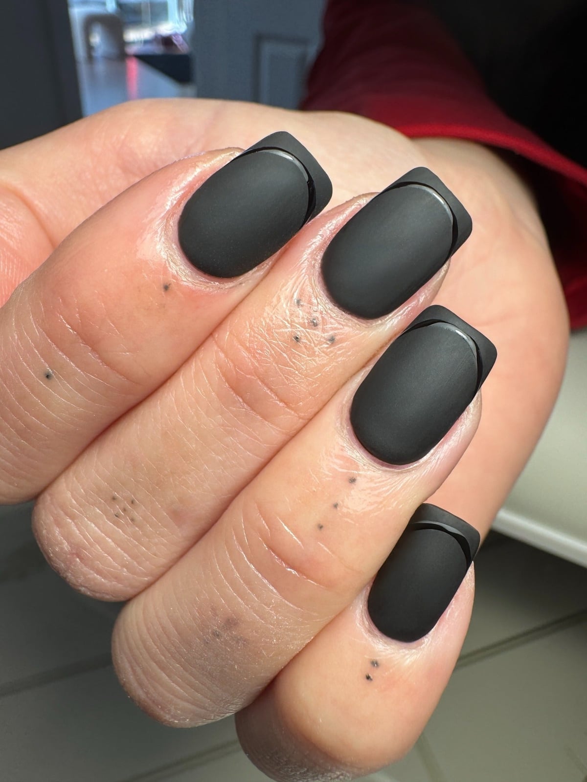 Matte Black Soft Square Nails with Glossy Line — Matte Nails