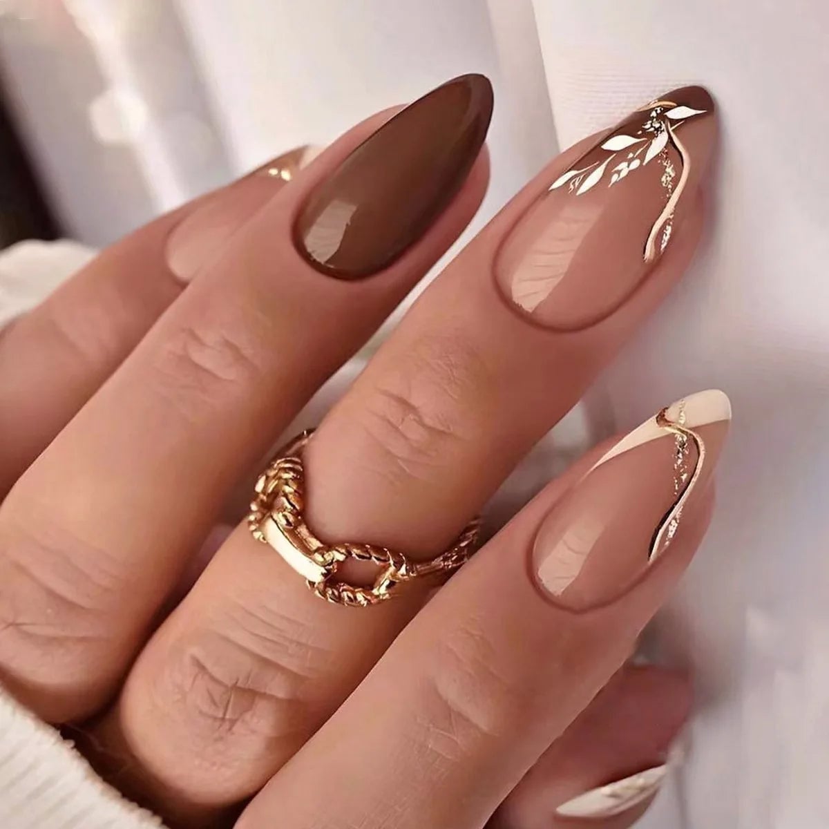 Brown Leaf Motif Medium Almond Nails Brown Leaf Motif Medium Almond Nails