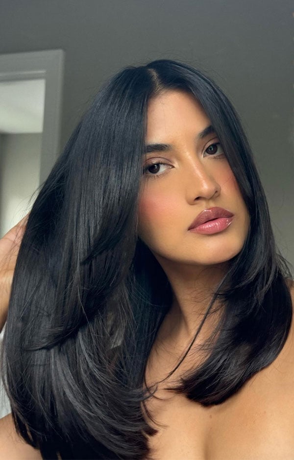 Dark Brown Collarbone Lob With Face-Framing Layers — Medium Haircuts