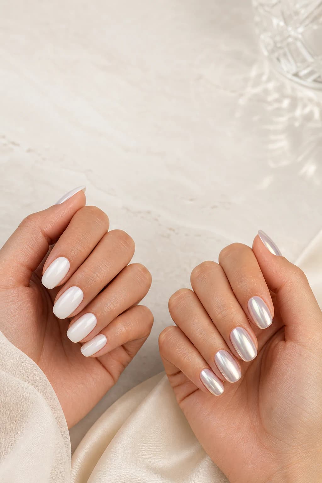 Pearlescent Milky White Chrome Medium Oval Nails, овал — Milky Nails