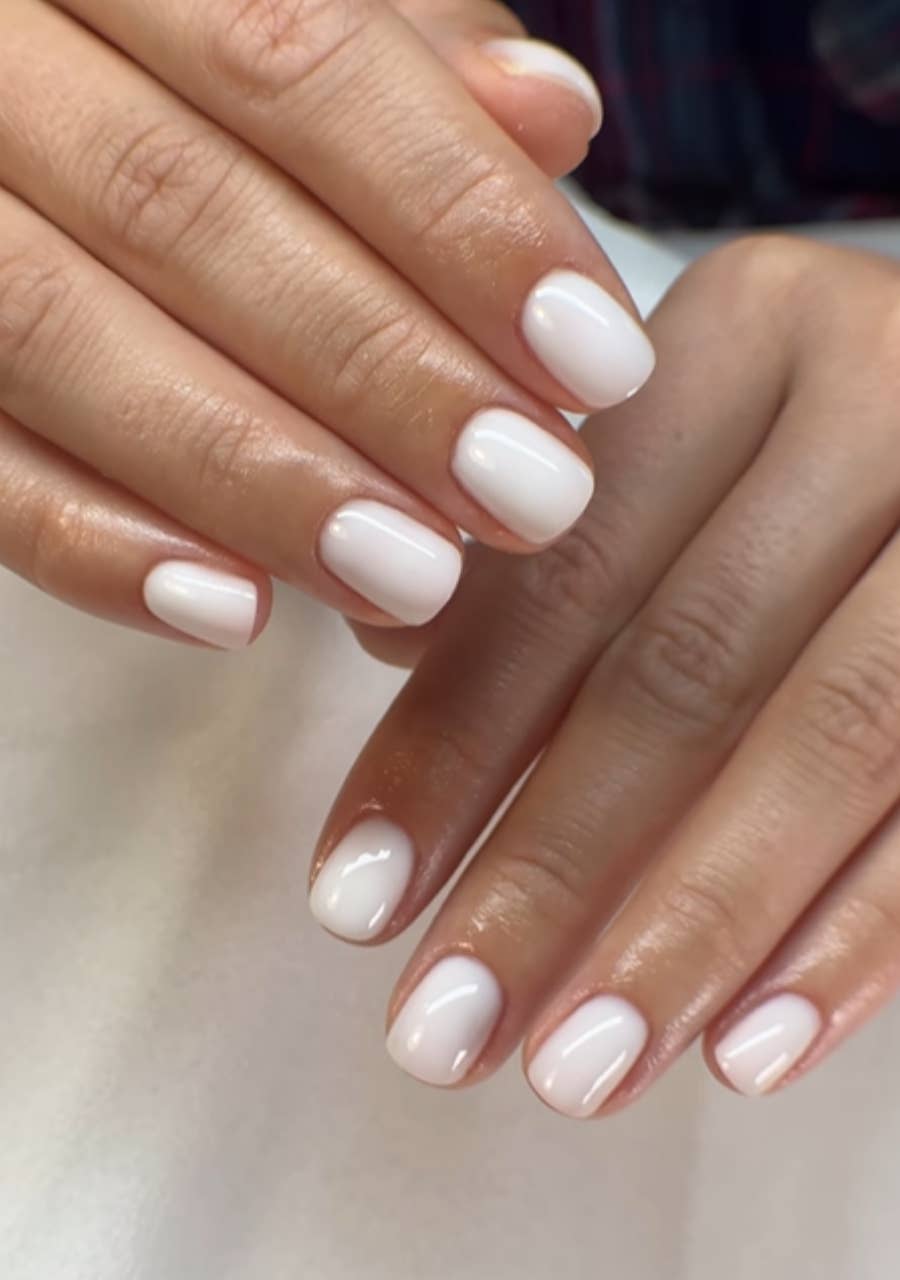 Opaque Milky White Short Almond Nails, Glossy — Milky Nails