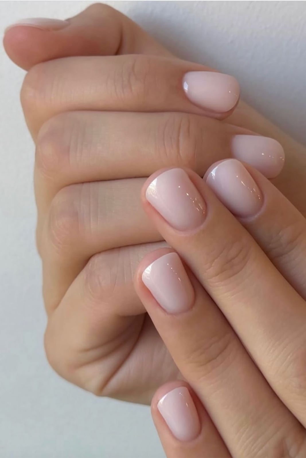 Sheer Milky White Short Oval Glossy Sheer Milky White Short Oval Glossy — Milky White Nails