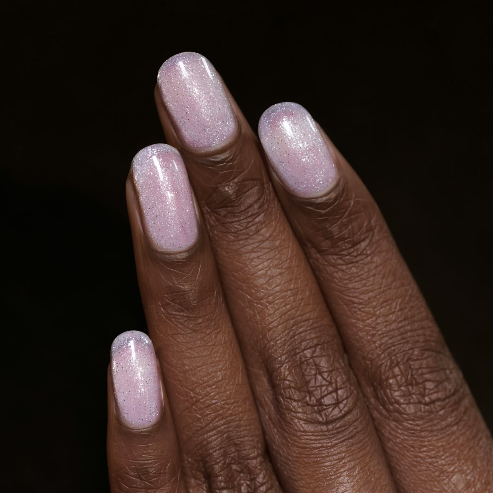Sheer Milky White Jelly Oval with Glitter Sheer Milky White Jelly Oval with Glitter — Milky White Nails