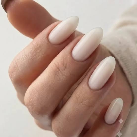 Milky White Medium Almond High Gloss Milky White Medium Almond High Gloss — Milky White Nails