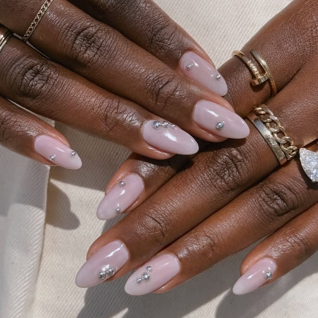 Short Almond Nails With Scattered Silver Studs — Minimalist Nails