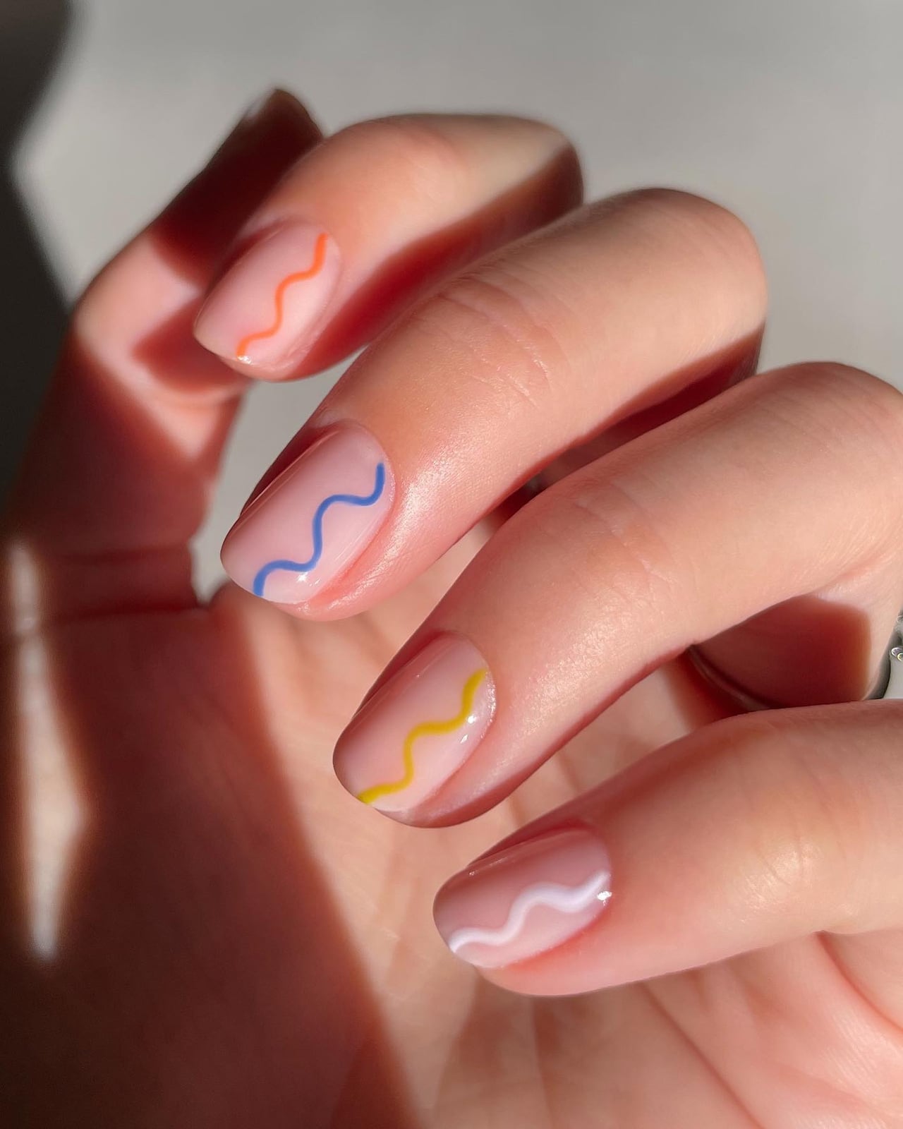 Short Square Nails With Colorful Wavy Lines — Minimalist Nails
