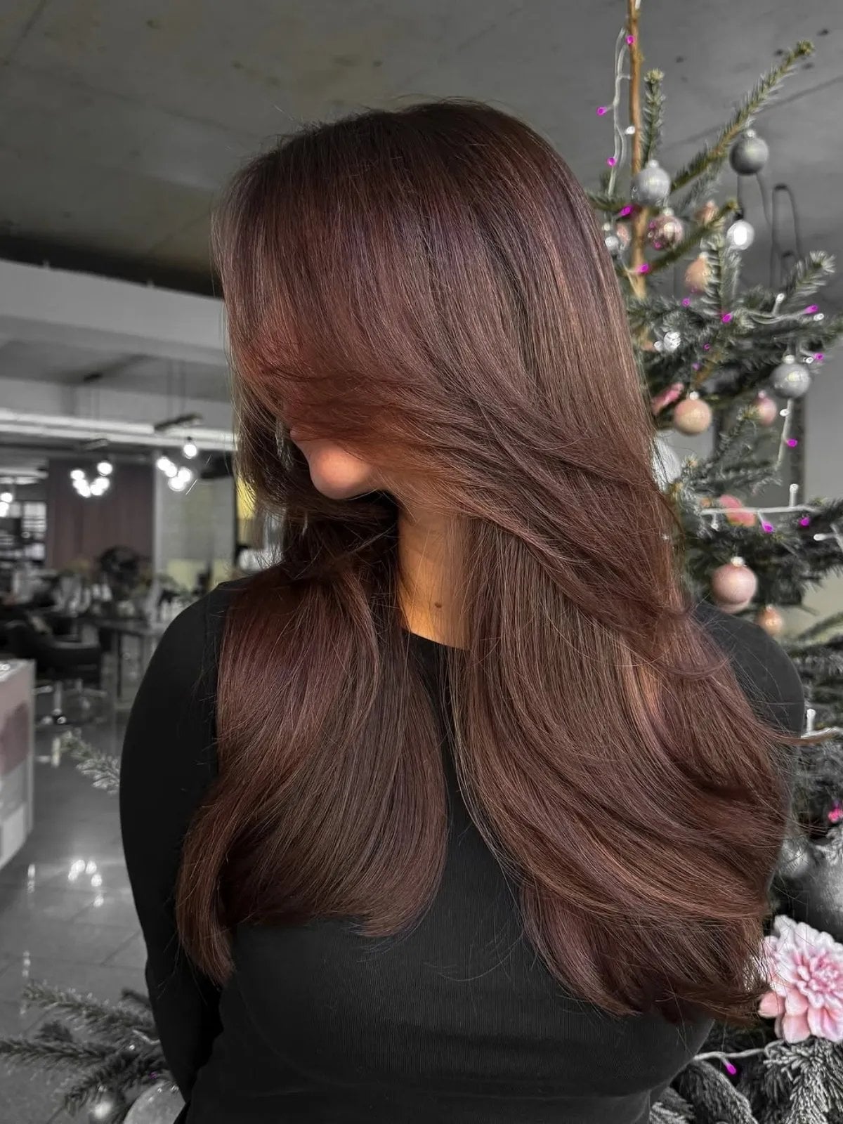 Collarbone Mocha Brown With Caramel Highlights, Curtain Bangs — Mocha Brown Hair