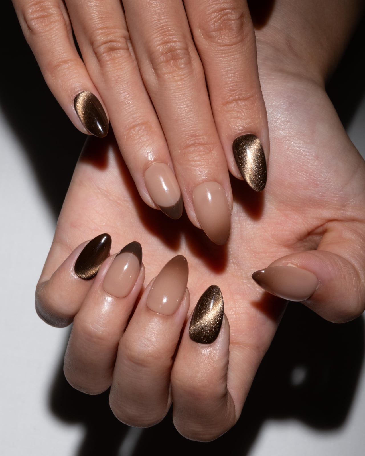 Nude Base Brown Cat-Eye Medium Almond Nails — Mocha Nails
