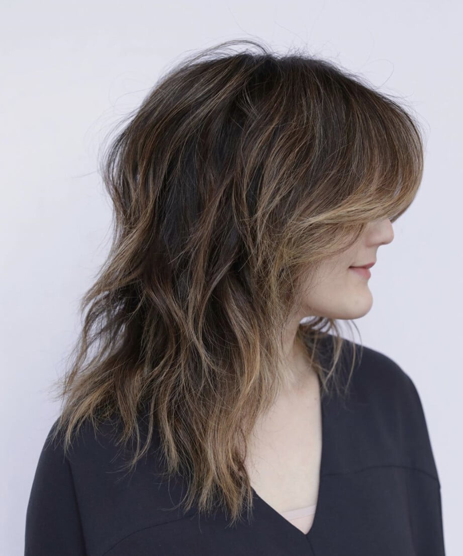 Collarbone Shag With Textured Side View — Modern Shag