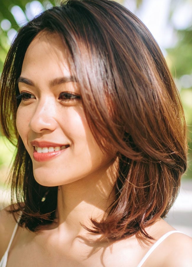 Fine Layered Lob With Caramel Highlights Fine Layered Lob With Caramel Highlights — Mom Haircuts