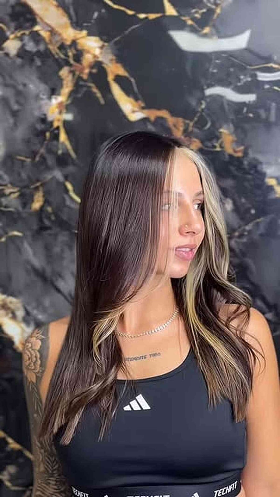 Collarbone Dark Brown With Bold Blonde Money Piece, Wavy Collarbone Dark Brown With Bold Blonde Money Piece, Wavy