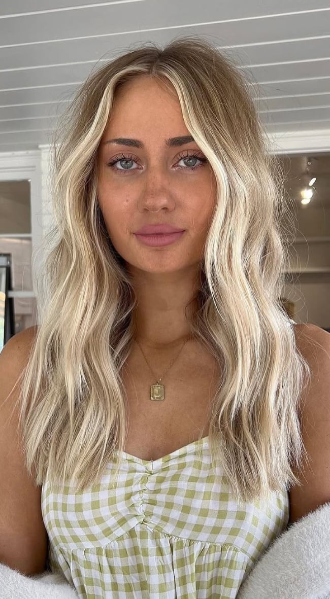 Collarbone Dark Beige Blonde With Platinum Money Piece Collarbone Dark Beige Blonde With Platinum Money Piece