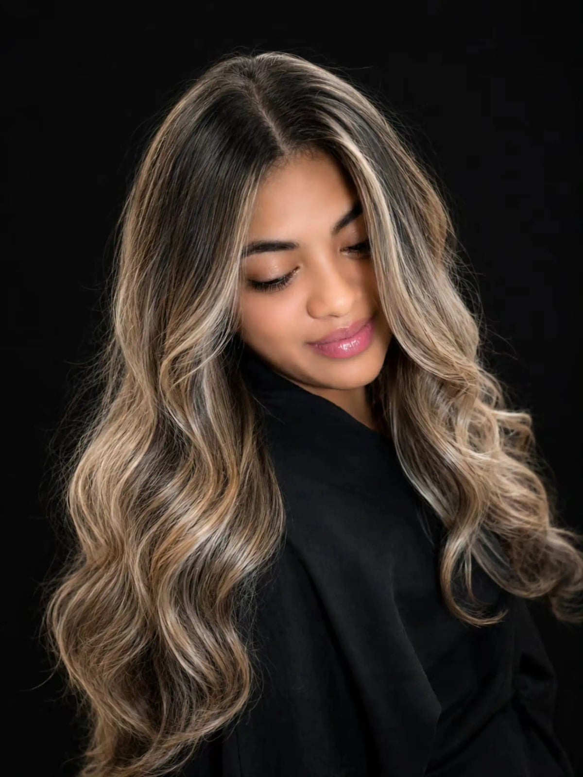 Mid-Back Dark Brown With Ash Blonde Money Piece, With A Glossy Finish Mid-Back Dark Brown With Ash Blonde Money Piece, With A Glossy Finish