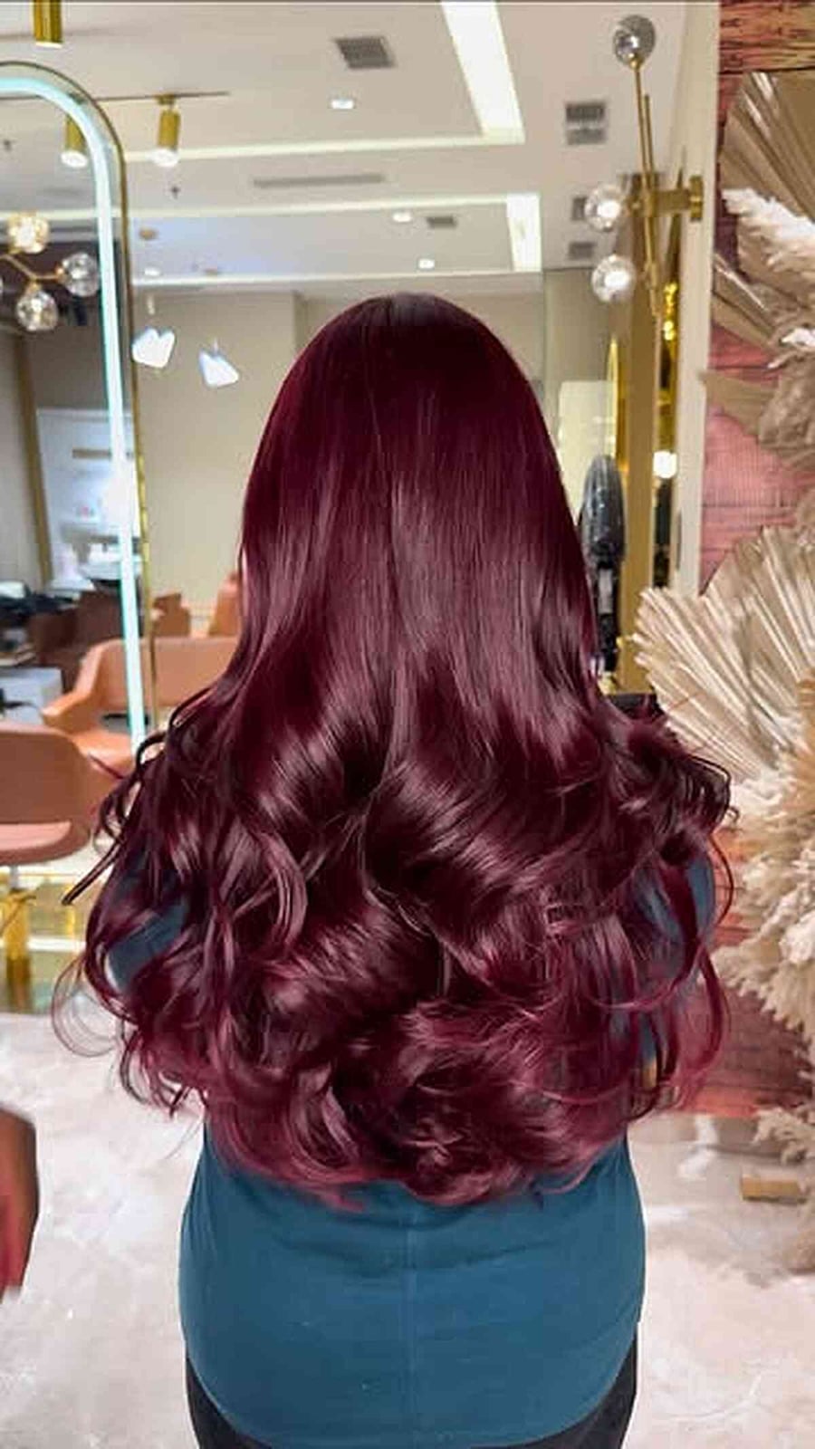Glossy Mid-Back Blowout With Loose Curls — Mulled Wine Hair