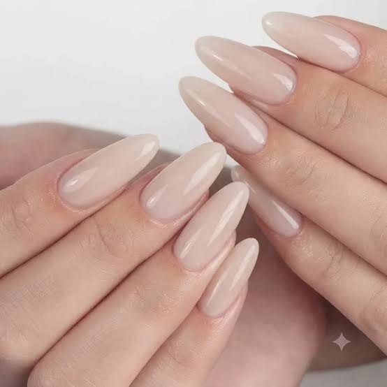 Milky Sheer Nude Short Almond — Nail Colors