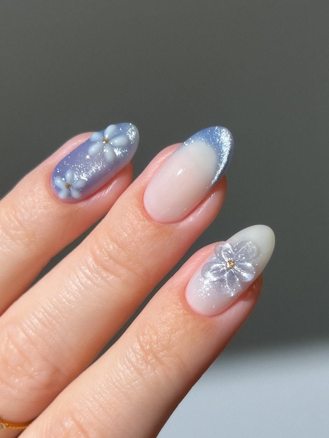 3D White Flower Cat Eye Short Oval Extensions 3D White Flower Cat Eye Short Oval Extensions — Nail Extensions
