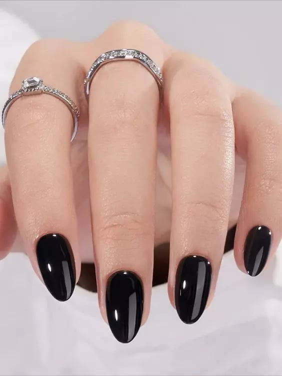 Black French Tip Medium Almond with Gold Glitter Line, Close-Up Take — Nails for Black Dress