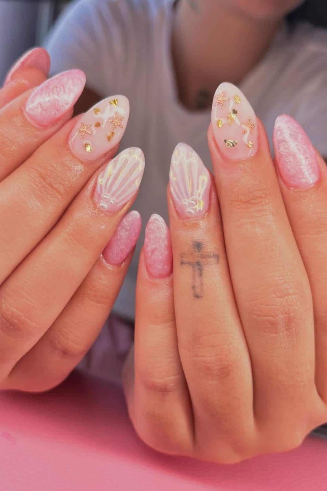 Seashell Art Medium Almond Nails, средний миндаль Seashell Art Medium Almond Nails, средний миндаль — Nails for Blondes