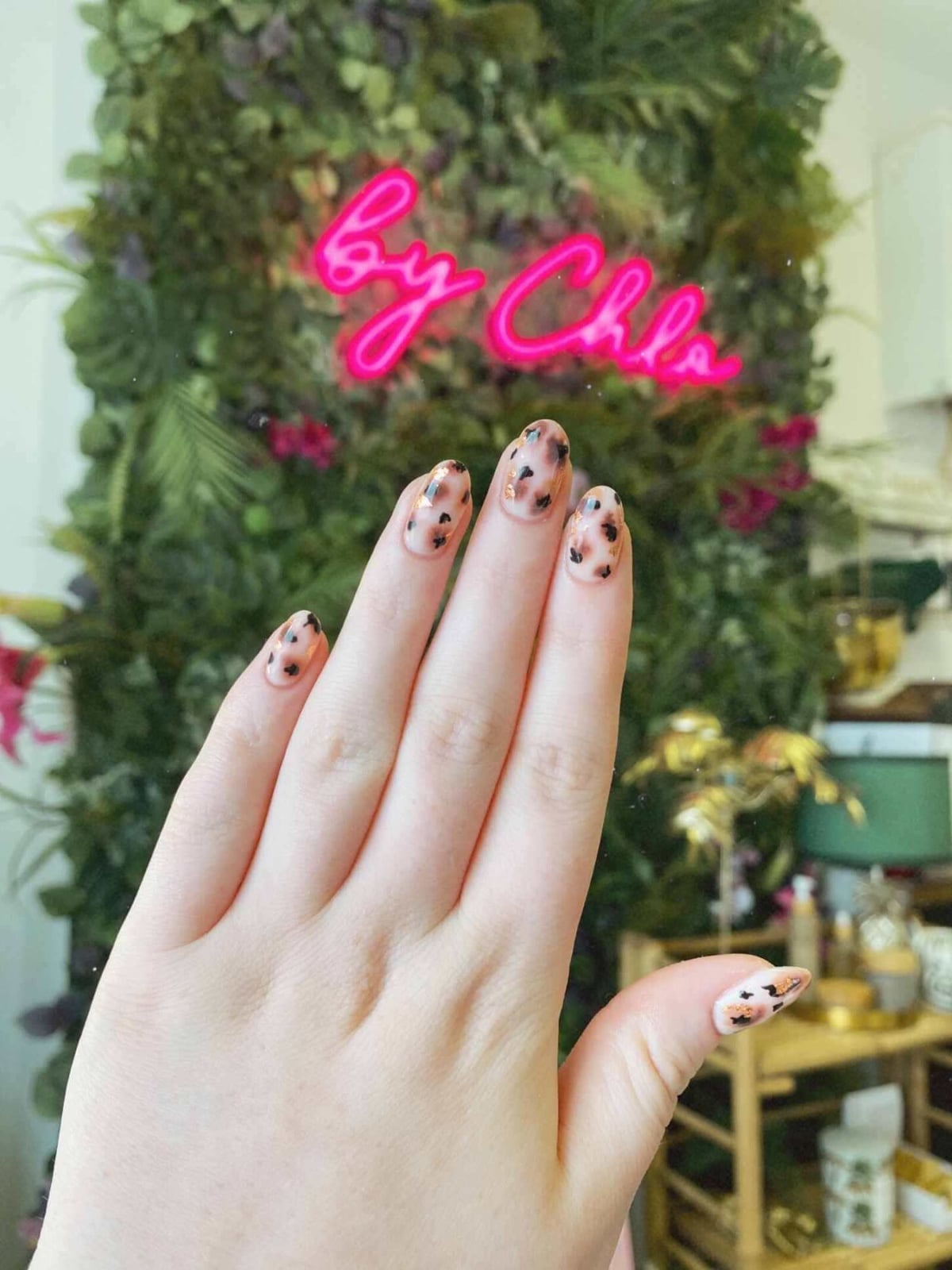 Leopard Print Short Oval Nails Leopard Print Short Oval Nails — Nails for Blondes