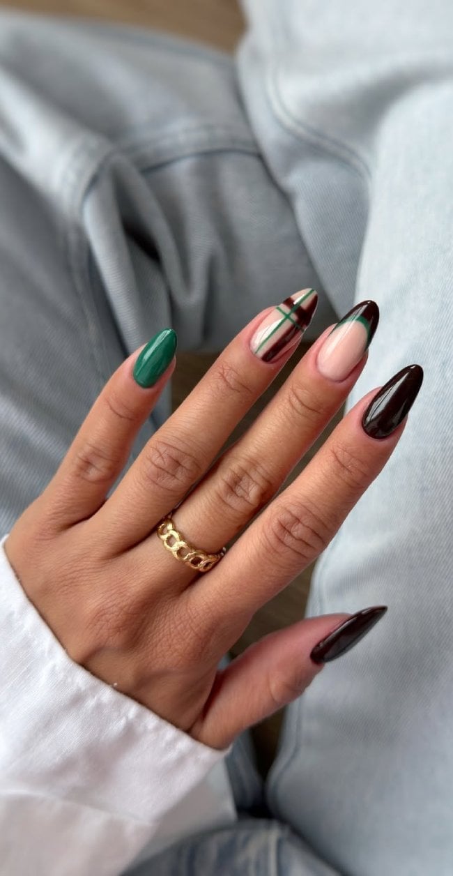 Plaid Green Deep Brown Medium Almond Nails, Close-Up Take Plaid Green Deep Brown Medium Almond Nails, Close-Up Take — Nails for Brunettes