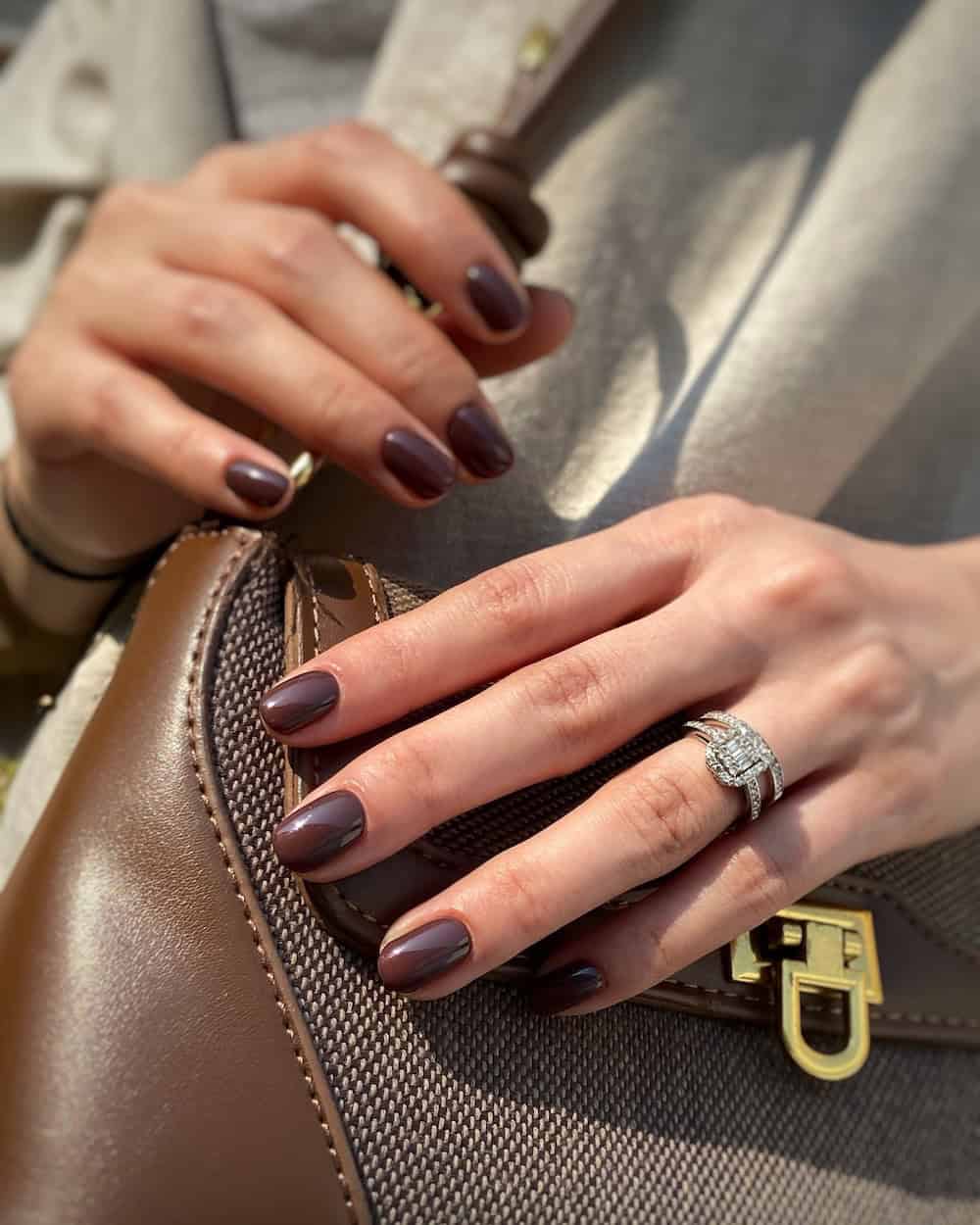 Rich Deep Brown Short Oval Nails Rich Deep Brown Short Oval Nails — Nails for Brunettes