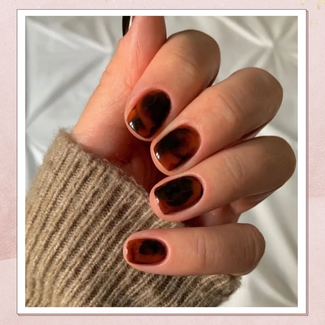 Glossy Tortoiseshell Short Oval Nails Glossy Tortoiseshell Short Oval Nails — Nails for Brunettes