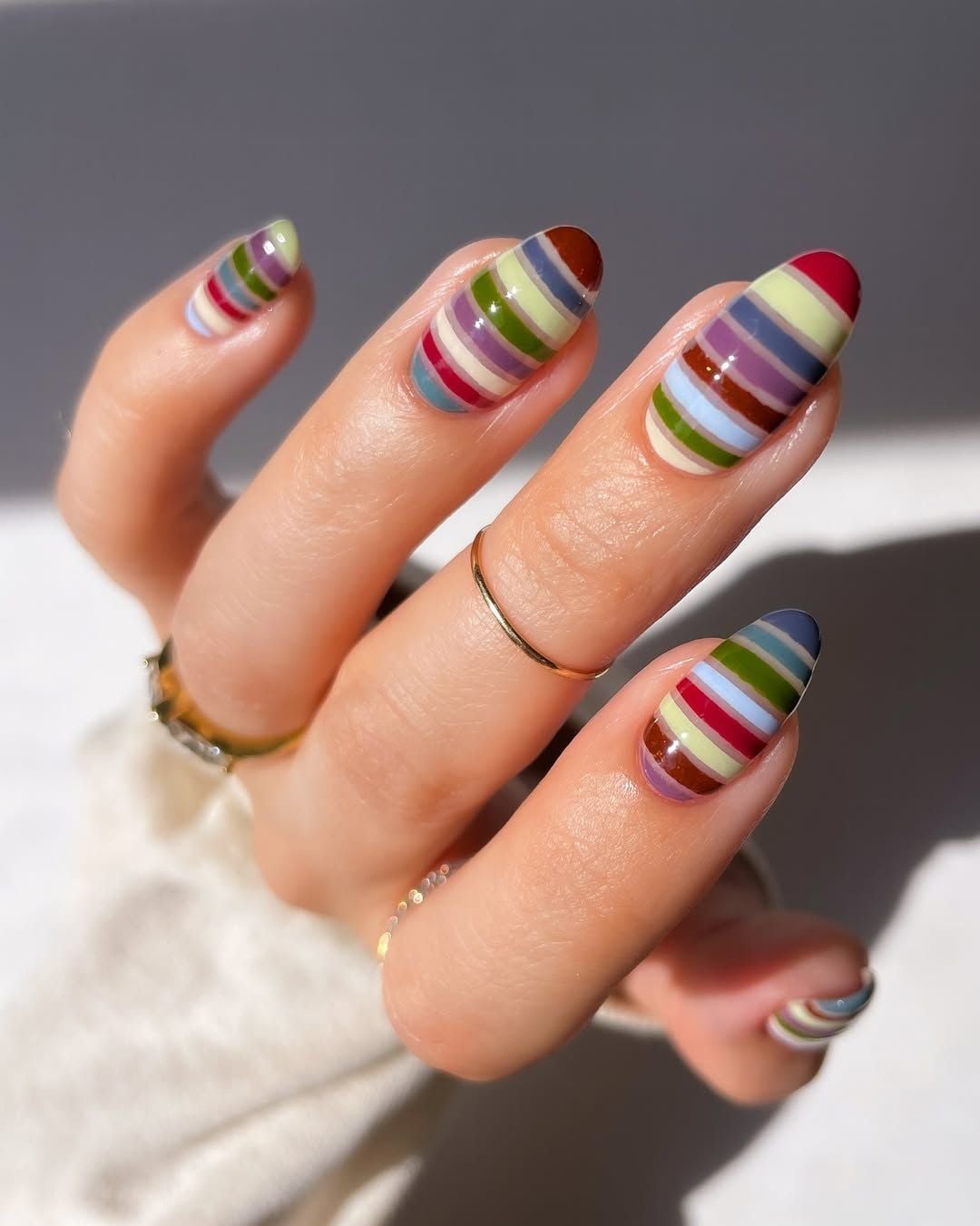Medium Oval Multi-Colored Horizontal Stripe Nails Medium Oval Multi-Colored Horizontal Stripe Nails — Nails for Everyday