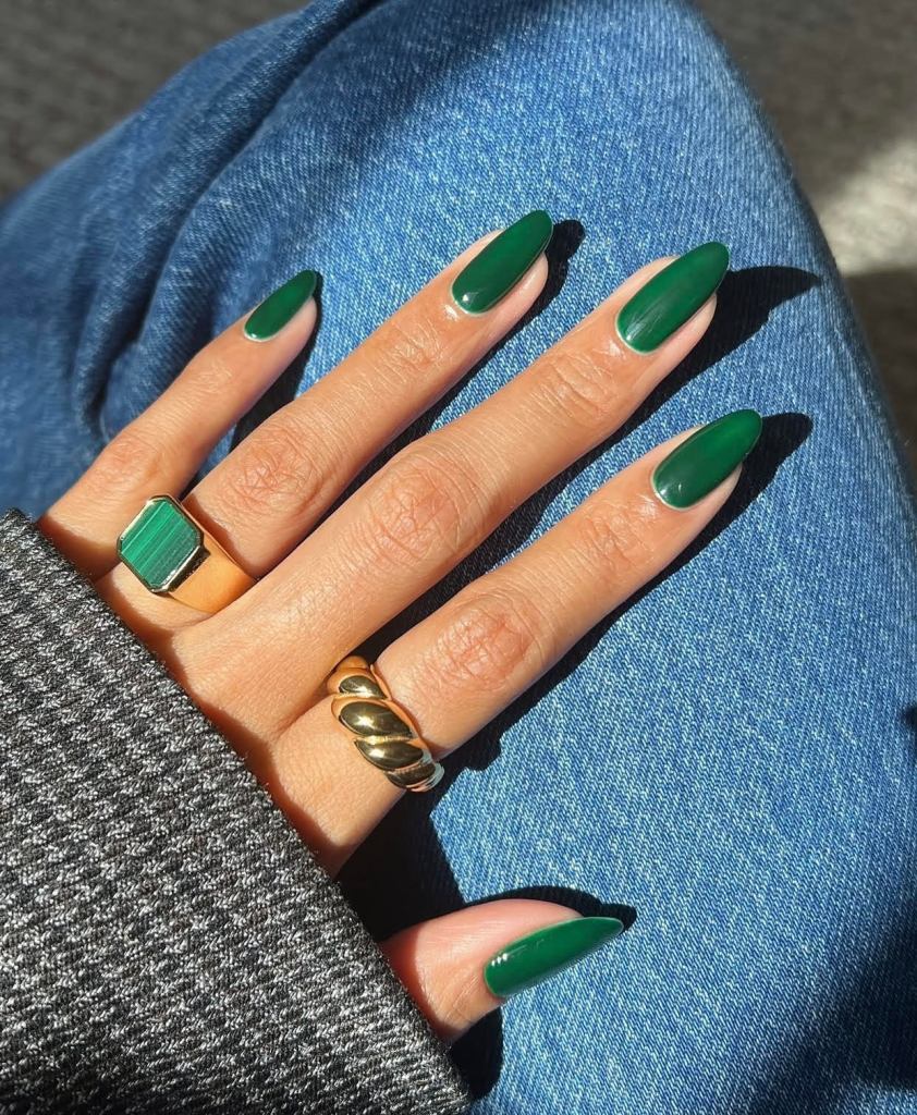 Vibrant Emerald Green Short Almond Nails — Nails for Olive Skin