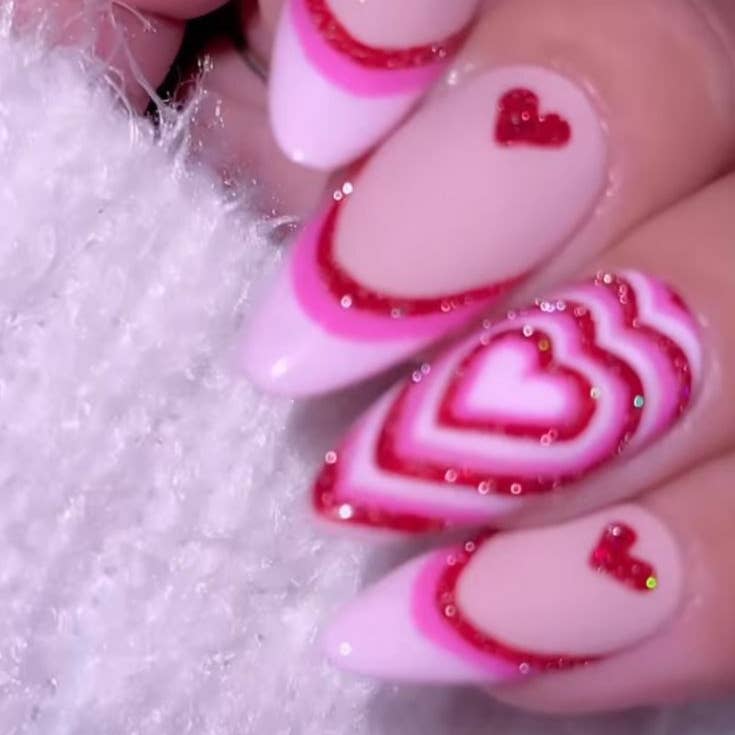 Medium Oval Pink Red Layered Heart Nails Medium Oval Pink Red Layered Heart Nails — Nails for Teens