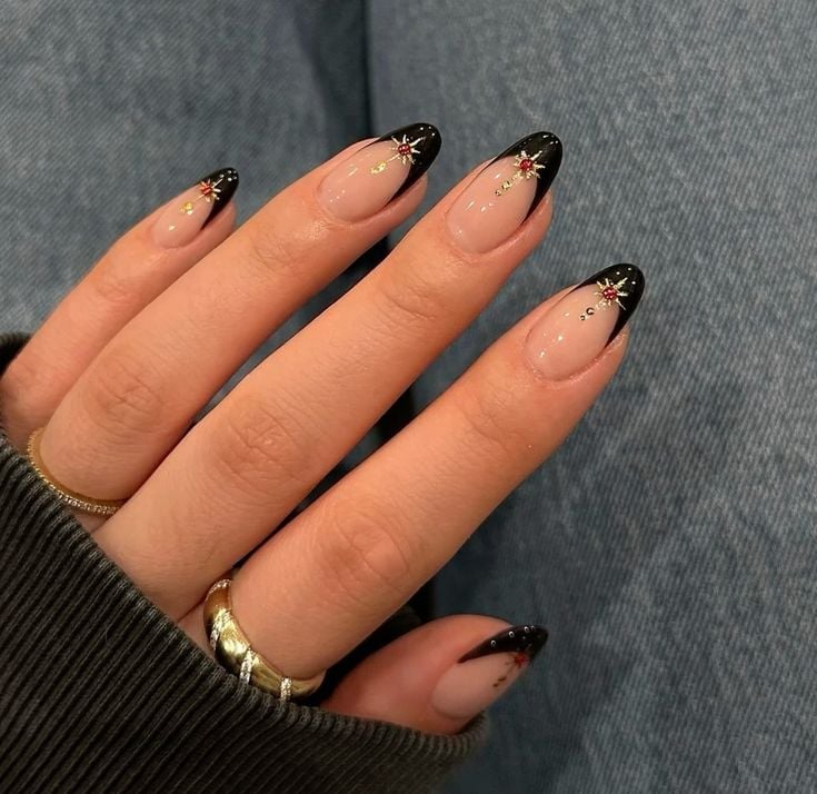 Medium Almond Black French Star Accent Nails Medium Almond Black French Star Accent Nails — Nails for Teens
