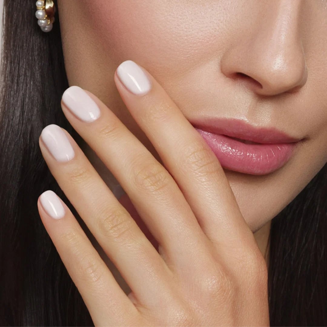 Short Oval Sheer Milky White Nails, Glossy — Nails for White Dress