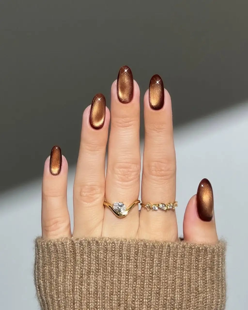 Medium Oval Warm Brown Cat-Eye Nails Medium Oval Warm Brown Cat-Eye Nails — Nails for Women Over 40