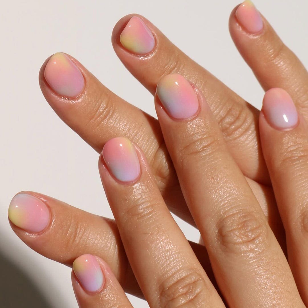 Pastel Gradient Short Oval Nails — Natural Nails