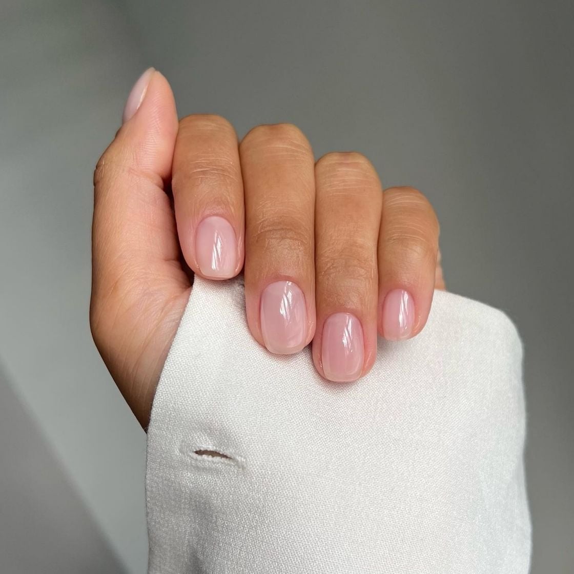 Sheer Pale Pink Short Oval Nails — Natural Nails