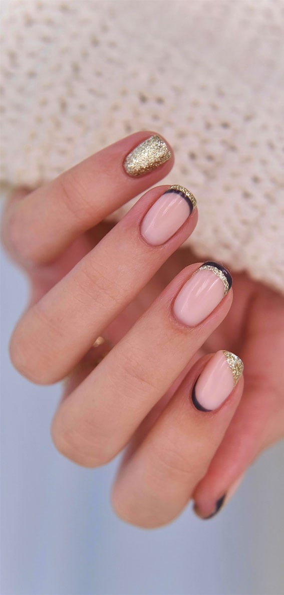 Short Square Navy French Tip Gold Glitter Short Square Navy French Tip Gold Glitter — New Years Nails