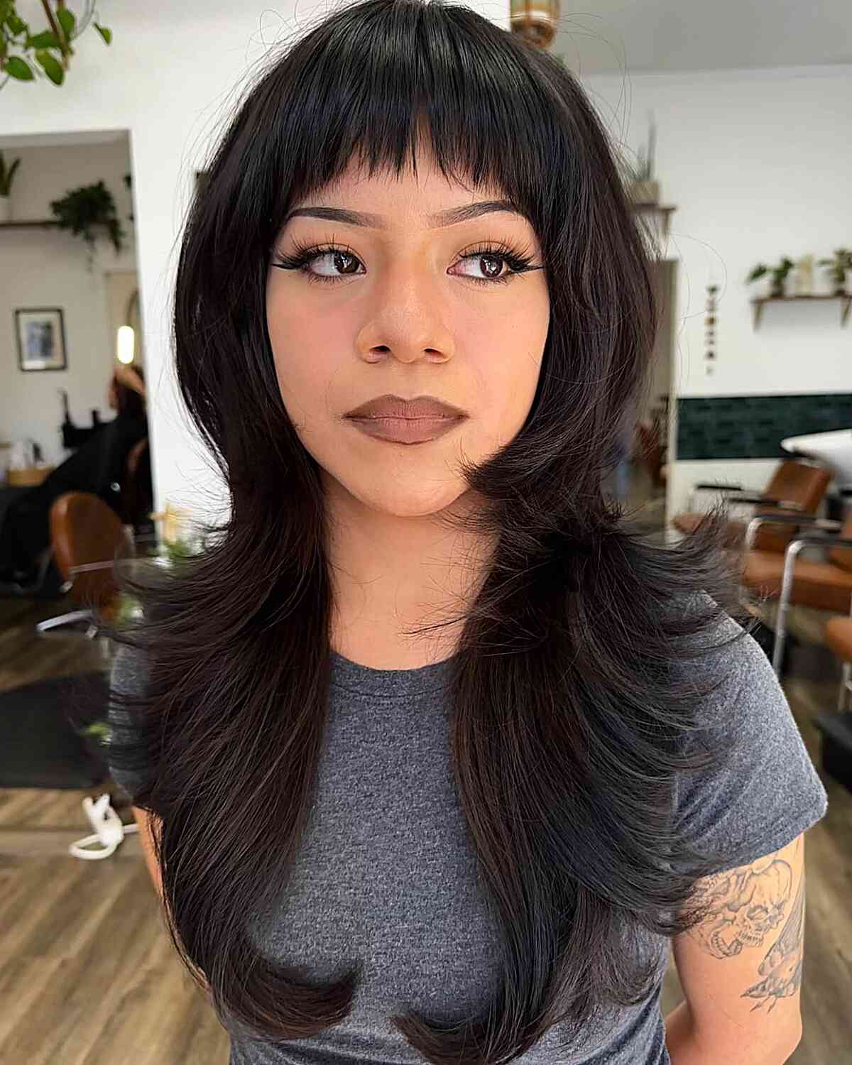 Mid-Back Shag With Heavy Layers And Blunt Bangs Mid-Back Shag With Heavy Layers And Blunt Bangs — Octopus Haircut