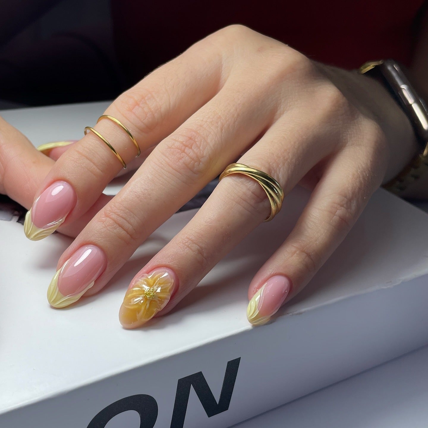 Classic White French Short Almond Nails, Glossy — Office Nails
