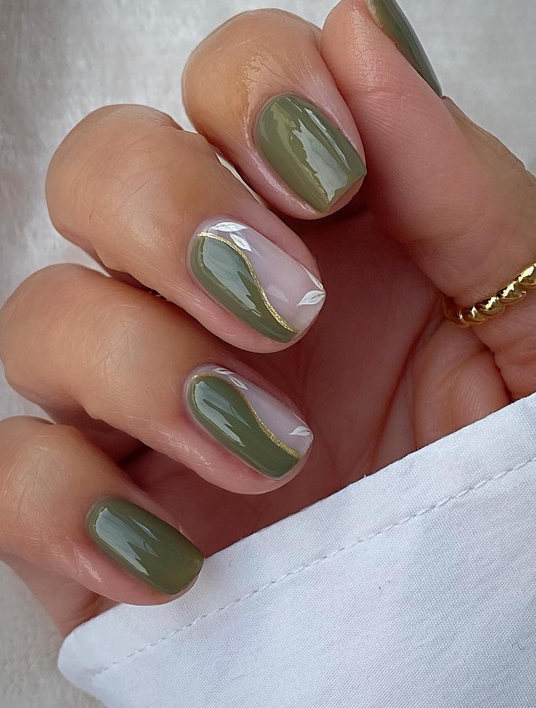 Olive Green Wavy Gold Line Short Square Nails — Olive Green Nails