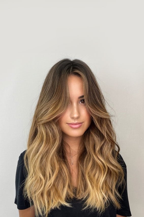 Mid-Back Dark Brown to Golden Blonde Ombre with Curtain Bangs, Wavy — Ombre Hair