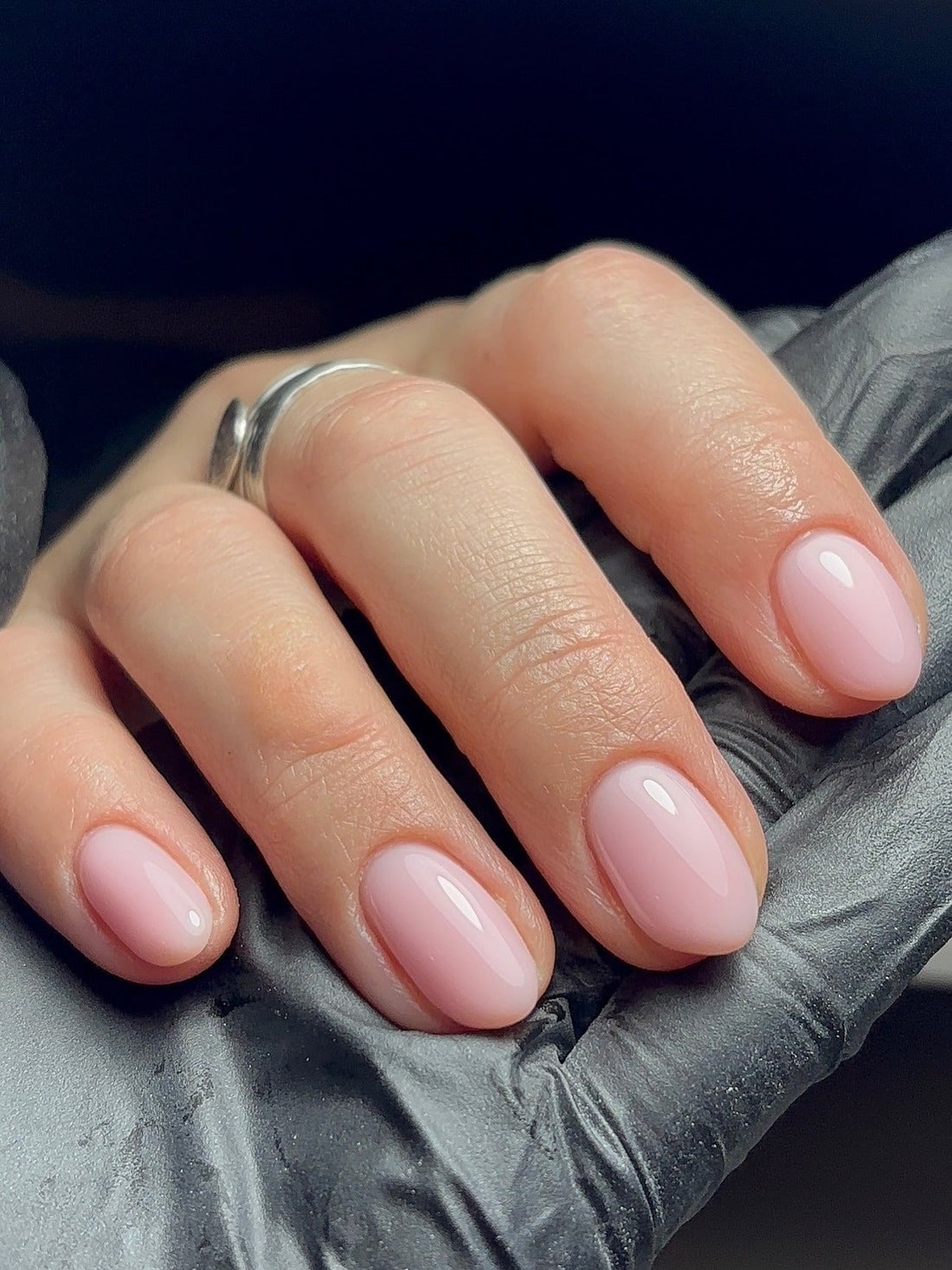 Short Oval Sheer Pale Pink Glossy Nails — Oval Nails