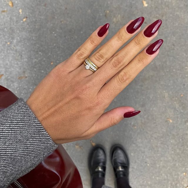 Medium Oval Oxblood Gold Foil Cuticle Accent Nails — Oxblood Nails